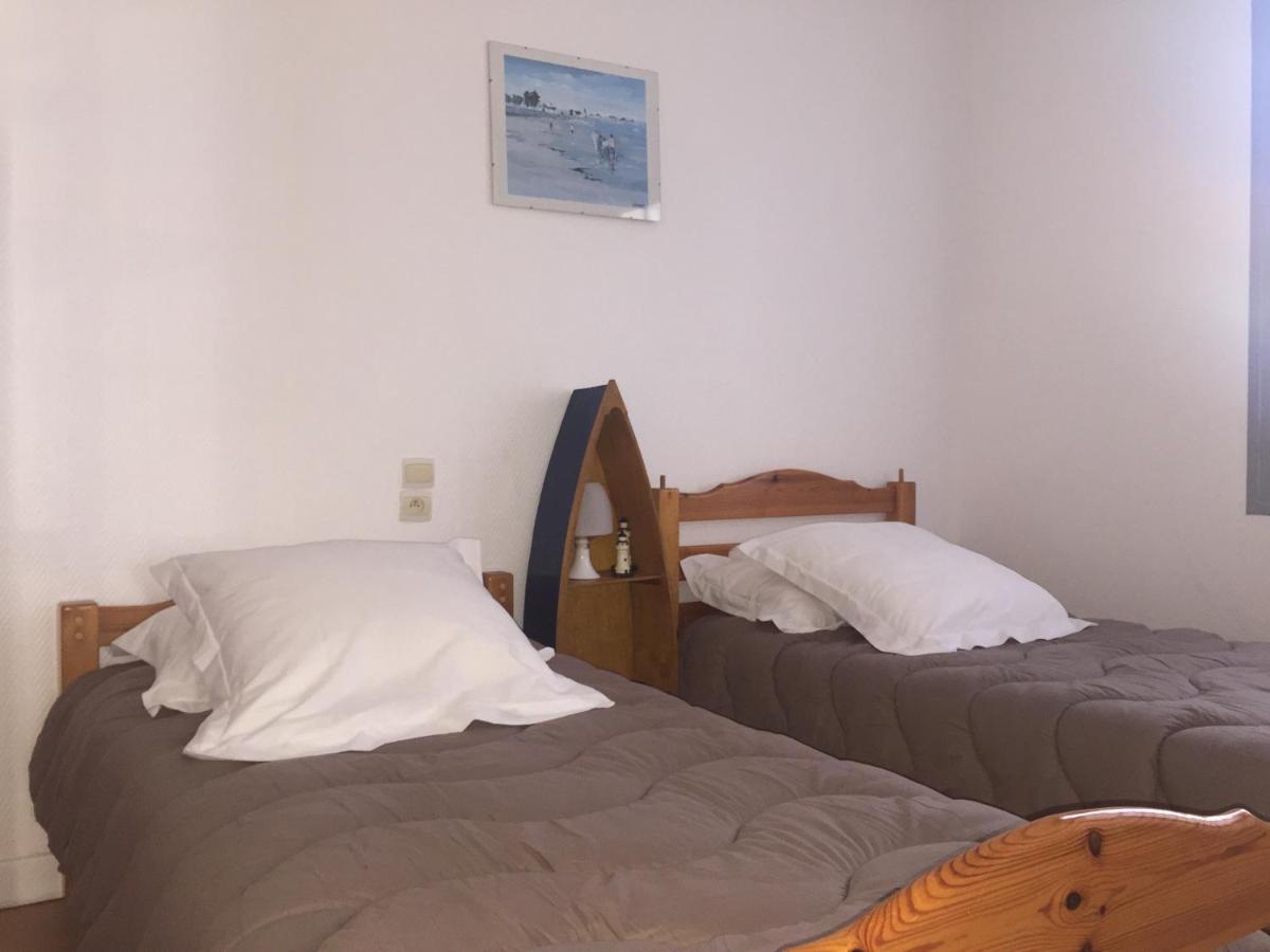 Holiday home Le Clos Du Phare Bleu La Flotte
