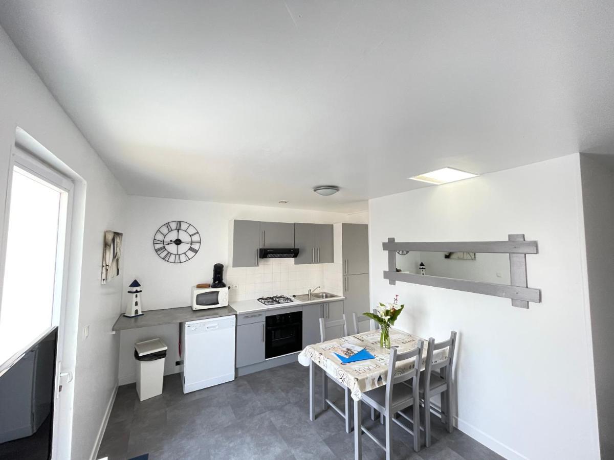 Le Clos Du Phare Bleu Holiday home La Flotte