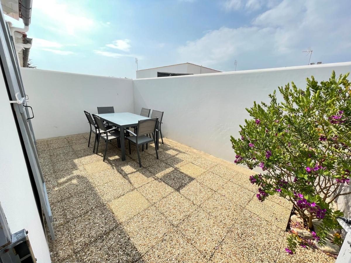Holiday home Le Clos Du Phare Bleu *