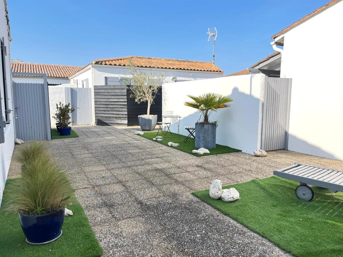 Le Clos Du Phare Bleu Holiday home *