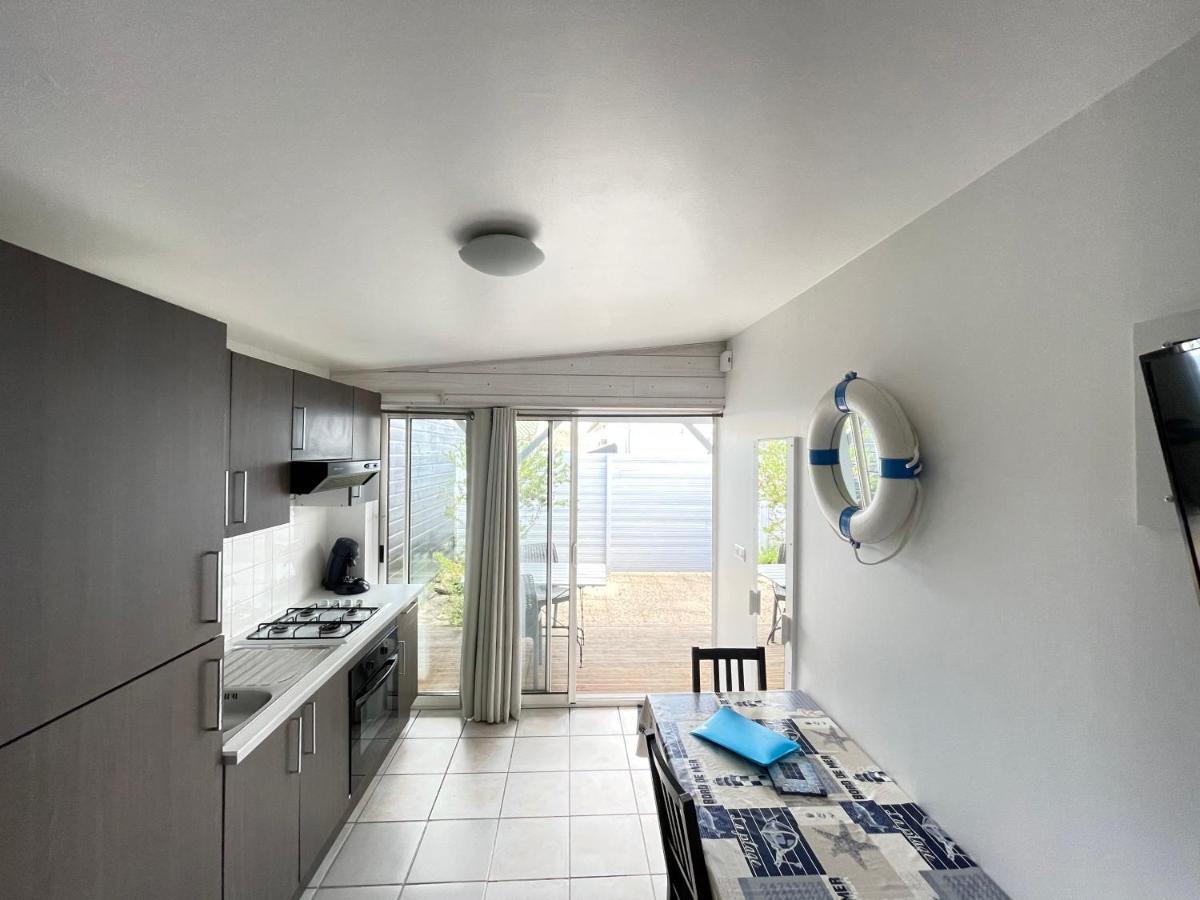 Holiday home Le Clos Du Phare Bleu La Flotte