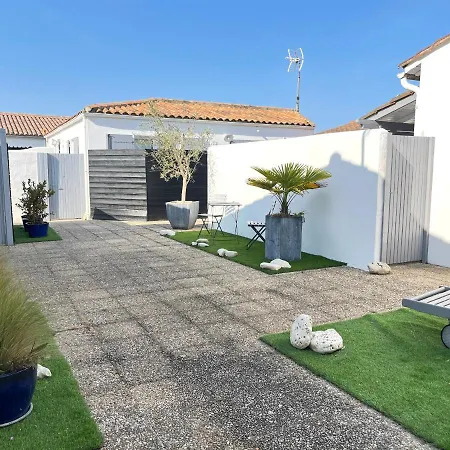 Le Clos Du Phare Bleu La Flotte Exterior photo